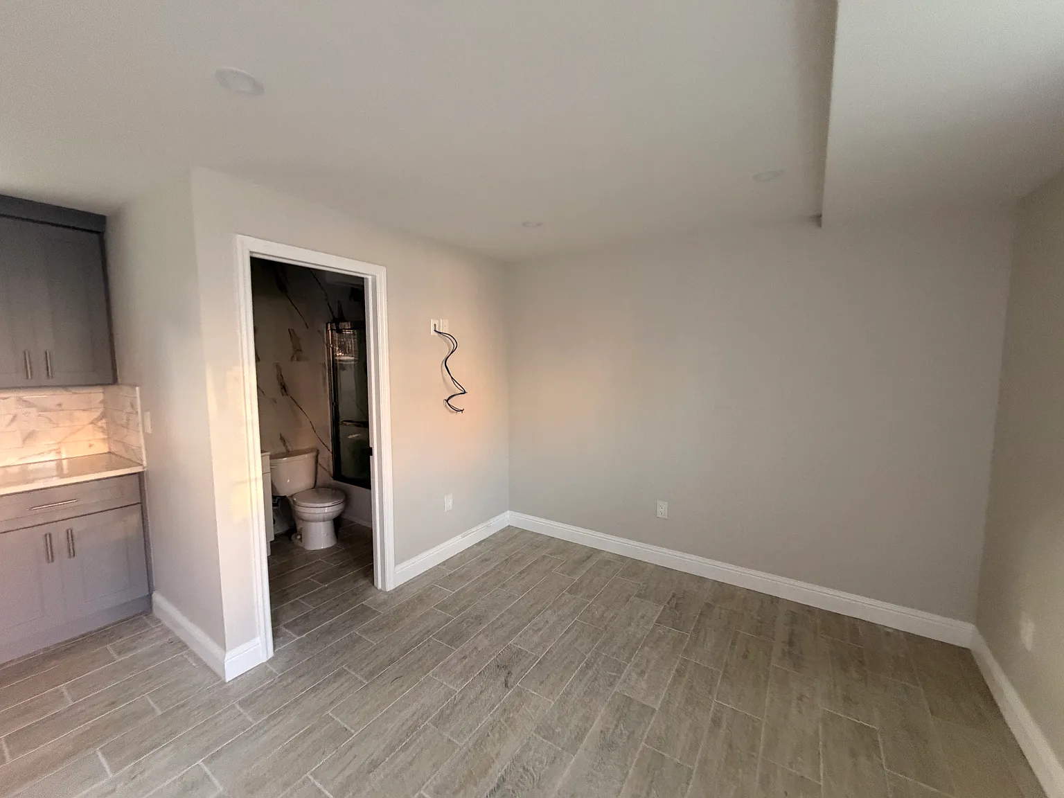 Studio, $2,604 — Photo 2