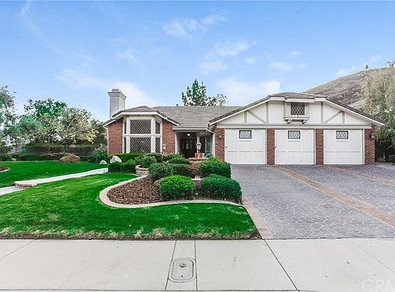 4th image of 5300 Bromely Dr