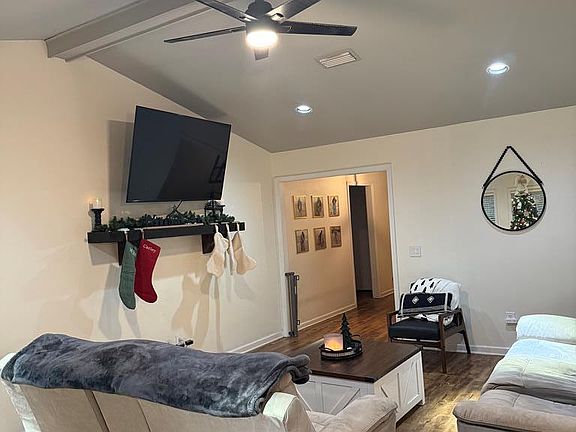 2nd image of 415 Fulton Dr
