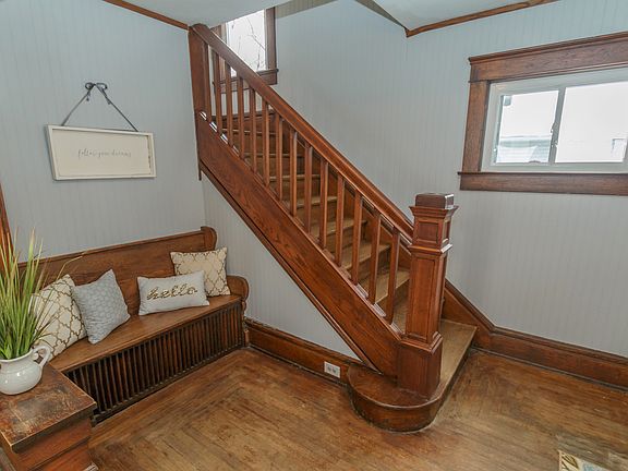 4th image of 1345 Meriline St