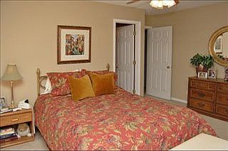 5th image of 40 W Fern Ct Unit 219