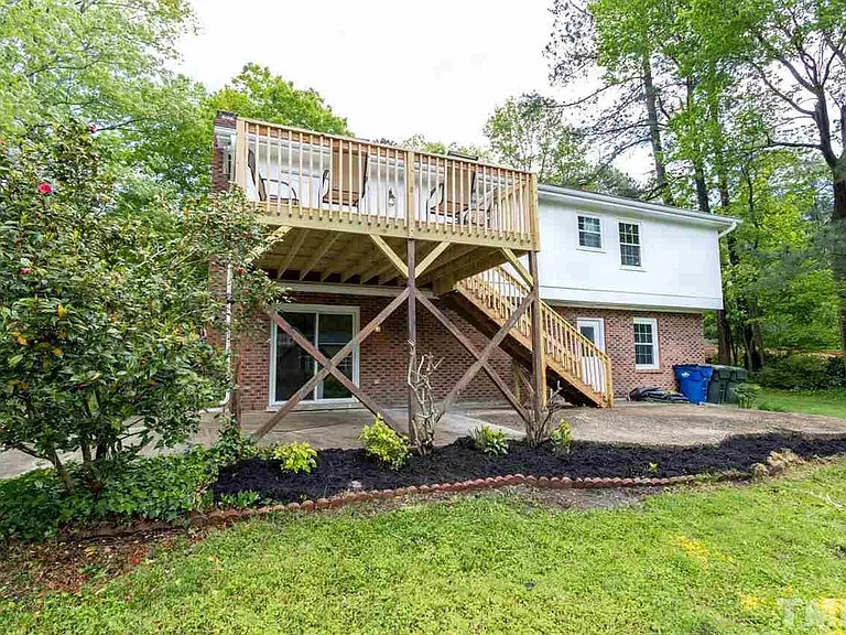 8205 Kestrel Dr — Photo 23