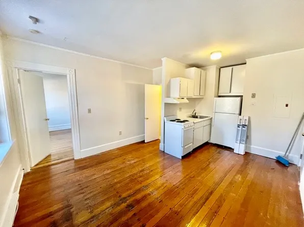 37 Tileston St APT 2R, Boston, MA 02113