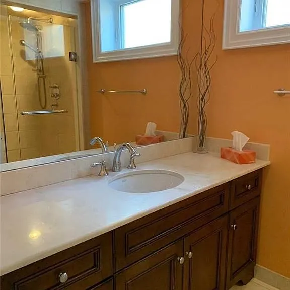 54 George Anderson Dr #BASEMENT — Photo 2