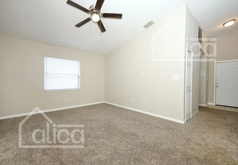 7331 Holly St — Photo 5