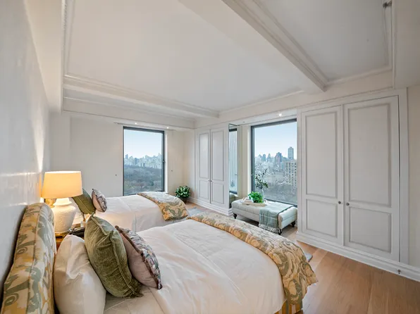 160 Central Park South image 10 of 20