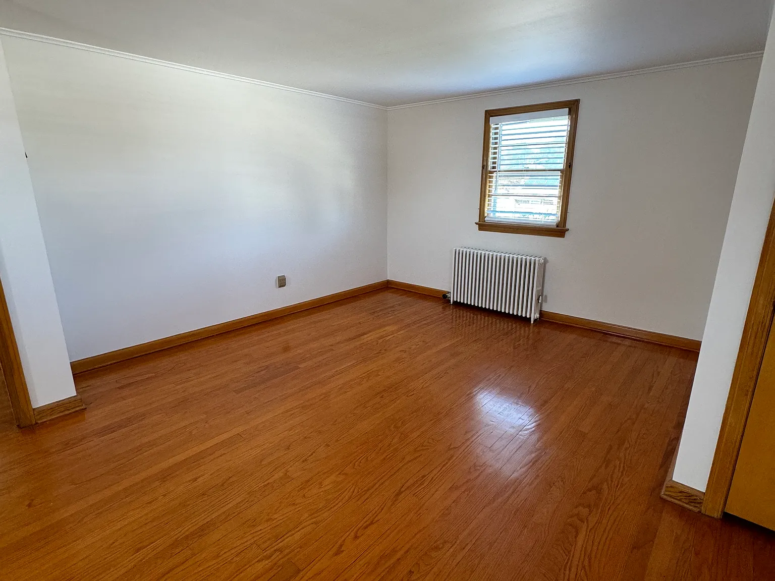 1 bed, 1200 sqft, $2,000 — Photo 2