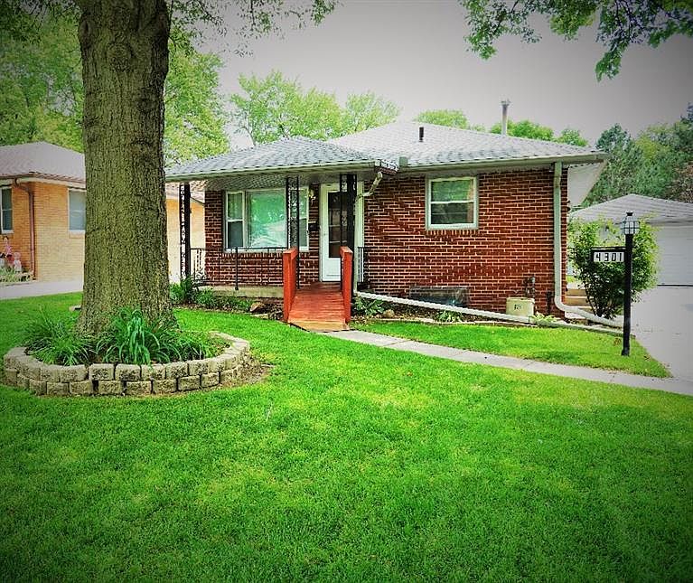 1st image of 4301 Pioneers Blvd