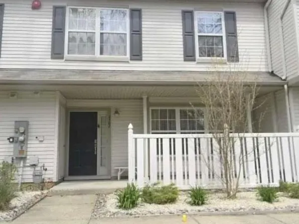2507 Beacon Hill Dr, Sicklerville, NJ 08081