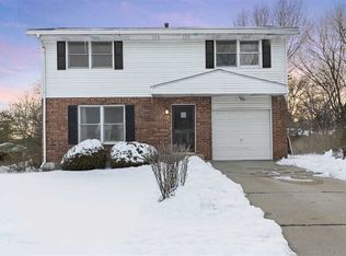 3321 Bavarian Ln, Rockford, IL