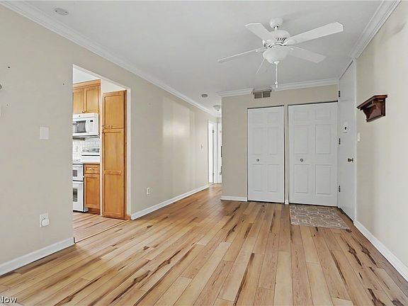 3rd image of 3066 Kent Rd APT 101