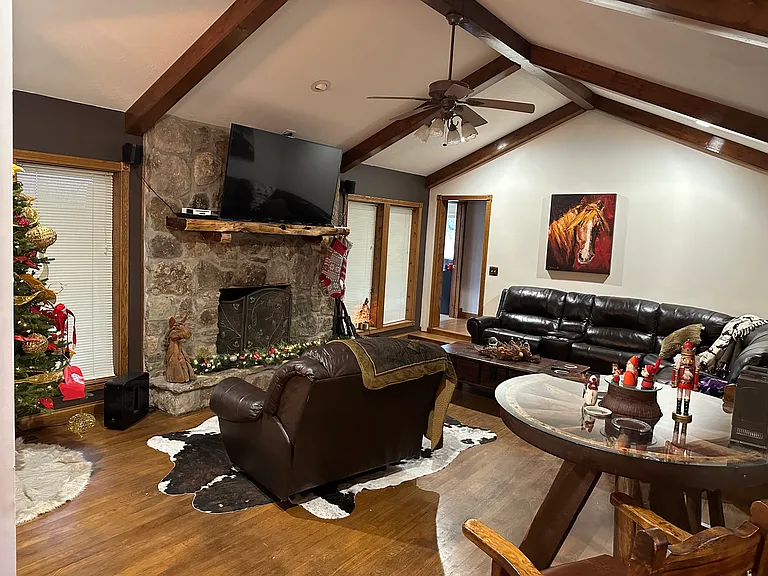 1200 Pearl Hinds Rd — Photo 16