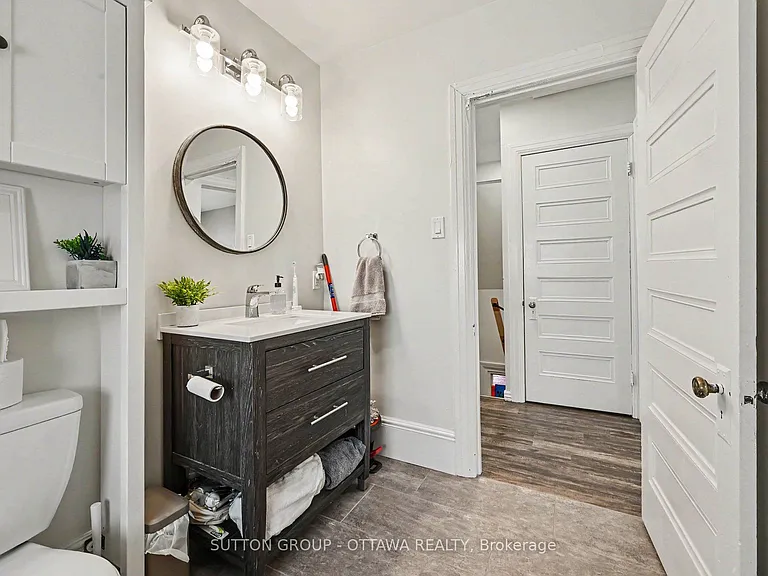 121 Cartier St #3 — Photo 19