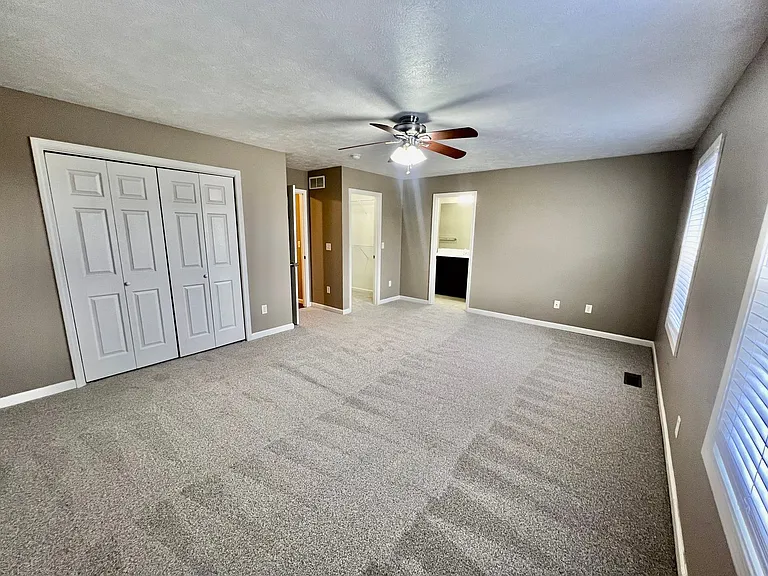 1002-1008 Airport Road — Photo 7