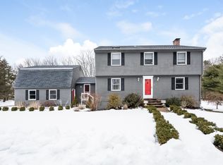2 Brown Field Ln, Georgetown, MA 01833