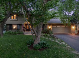 1792 Overlook Ln, Mendota Heights, MN 55118