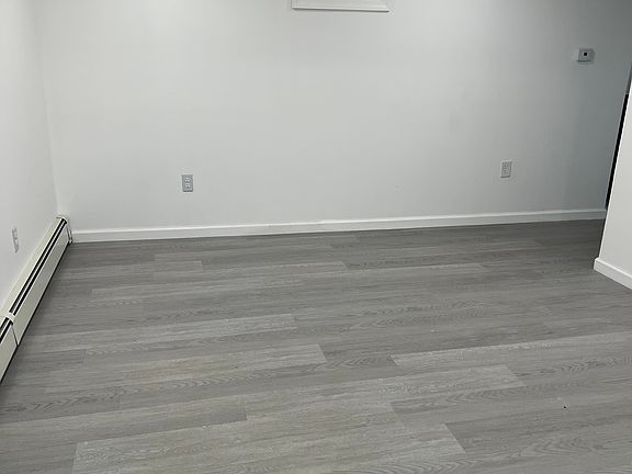 5th image of 2821 Wilson Ave