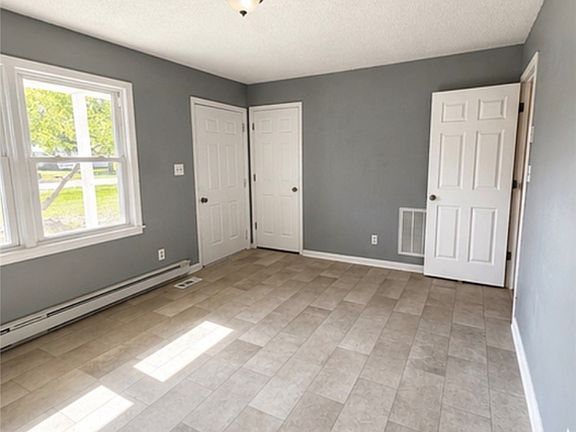 3rd image of 808 Mockingbird Hill Rd
