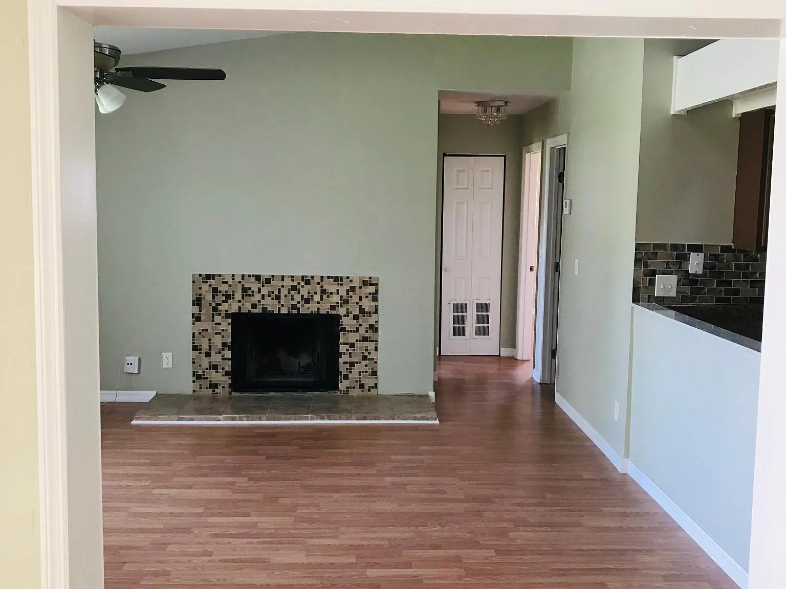 950 SW Provincetown Ln — Photo 3