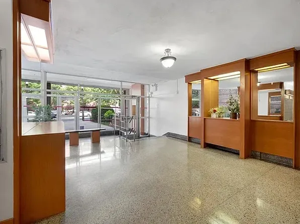 33-44 Junction Boulevard image 9 of 29