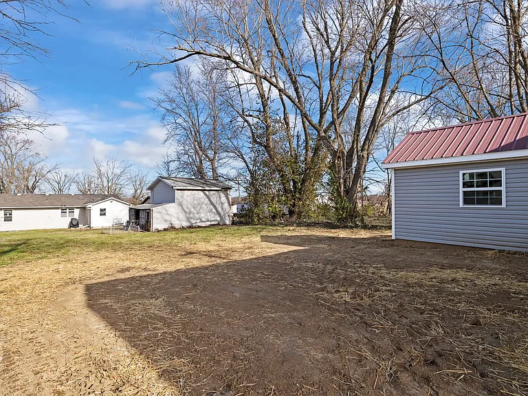 217 W Ramsey St — Photo 24