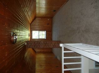 113 N Henry St, Elmore, MN 56027