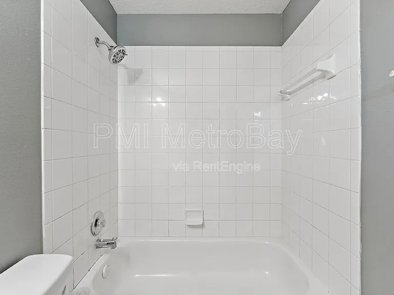 1010 Summer Breeze Dr — Photo 39