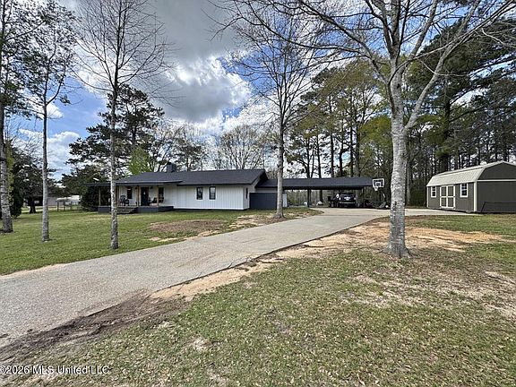 2nd image of 300 Harveytown Rd