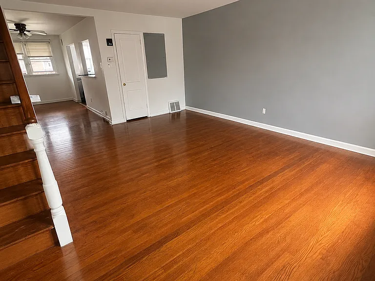 2809 Rawle St — Photo 2