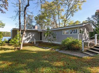 35 Santuit Ln, Mashpee, MA 02649