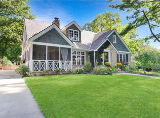 8021 High Dr, Leawood, KS 66206