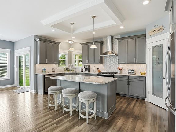 5th image of 8605 Manor House Dr
