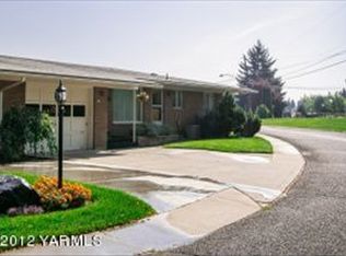 3907 Sunrise Park Dr, Yakima, WA 98902