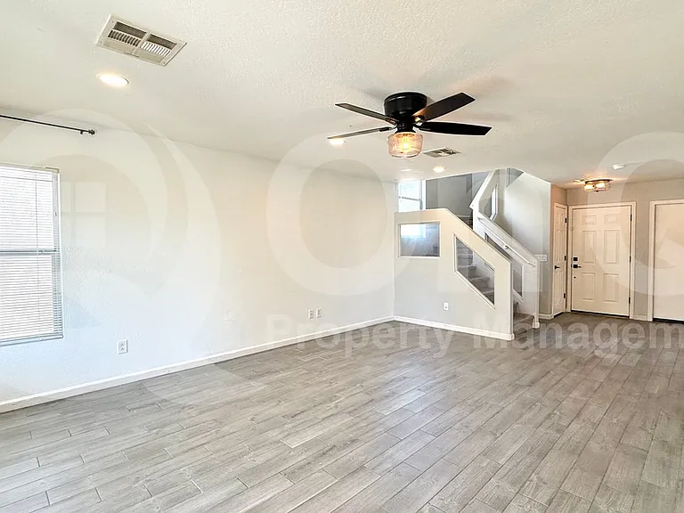 1605 W Central Ave — Photo 9