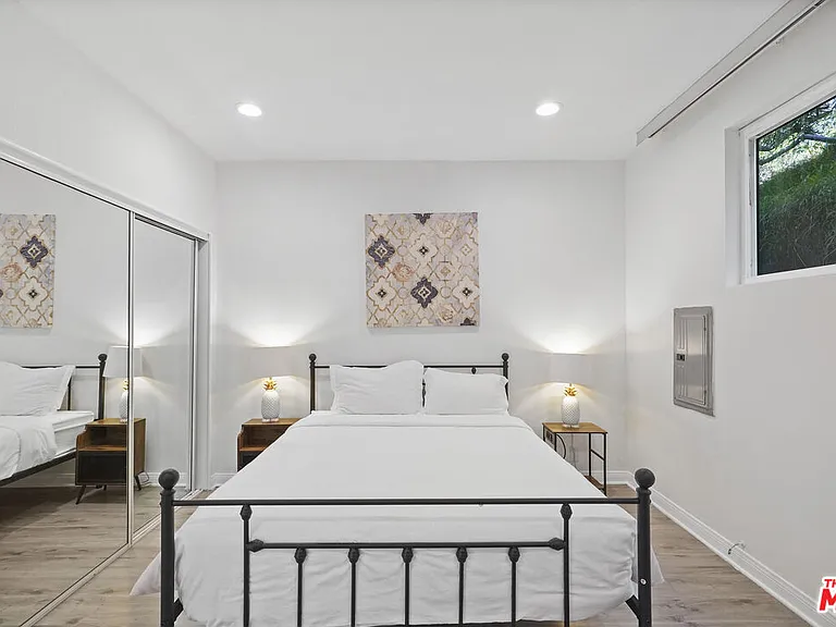 18103 Coastline Dr #7 — Photo 19