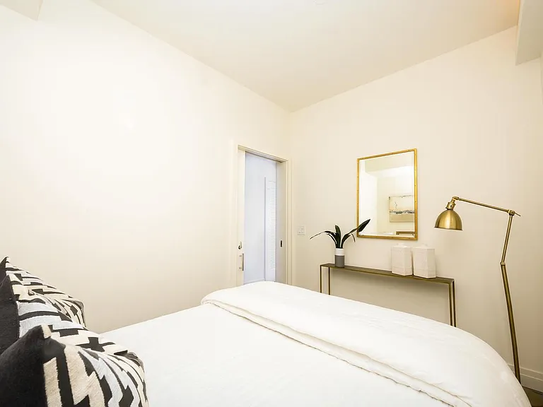 810 O St NW #704 — Photo 38