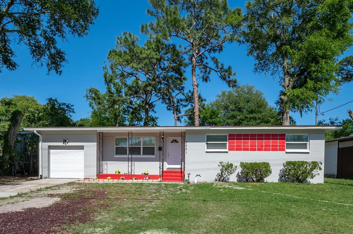 Building Photo - 3351 Cesery Blvd