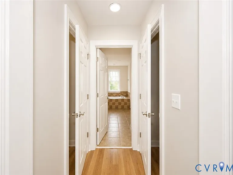 11320 Sadler Oaks Dr — Photo 44