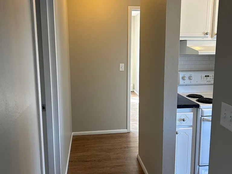 Maple Commons Apartments — Photo 36
