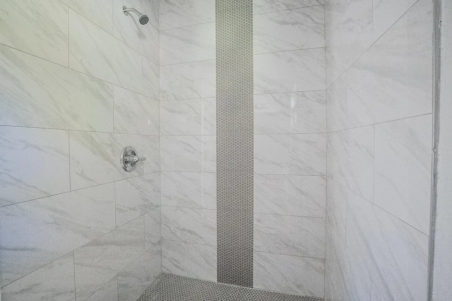3 bed, 1350 sqft, $1,650 — Photo 3
