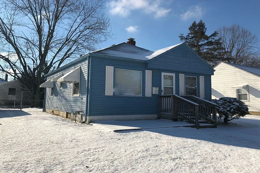 5213 E 20th Pl photo 1