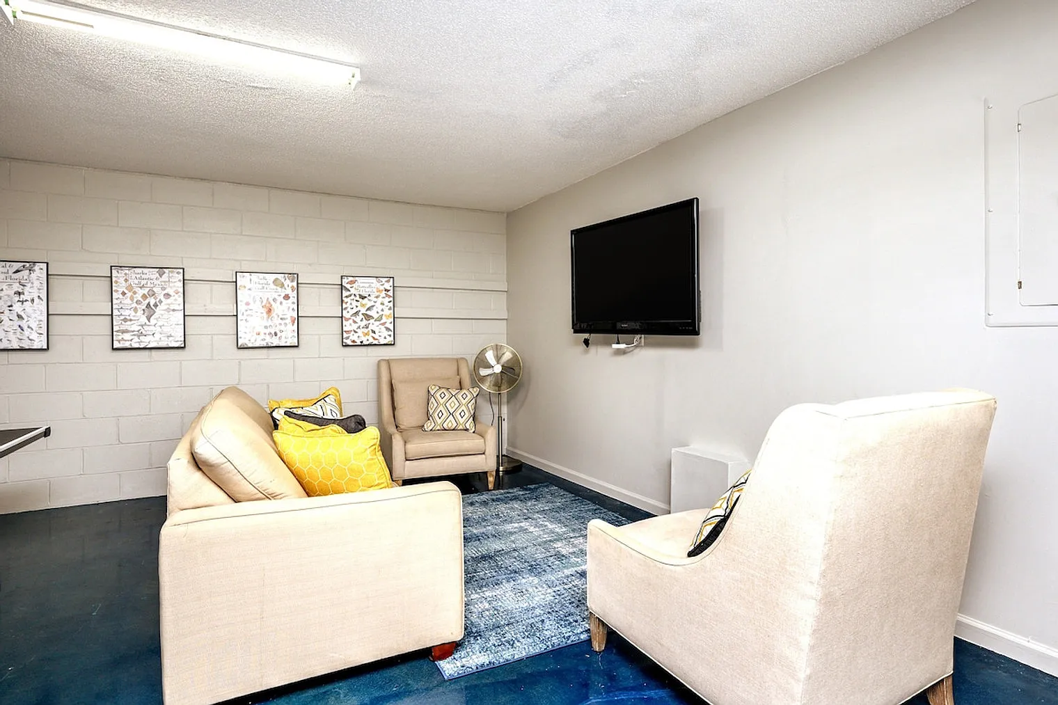 2 bed, 2.0 bath, 1065 sqft, $2,381 — Photo 1