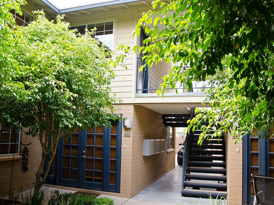 Apartment Entry