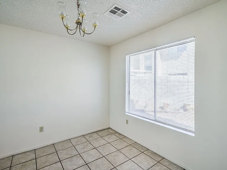 2824 Poppyseed Way — Photo 5