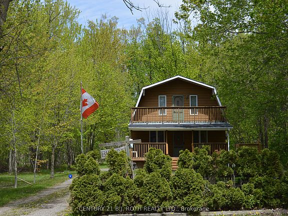 3rd image of 2597 Lakeshore Dr