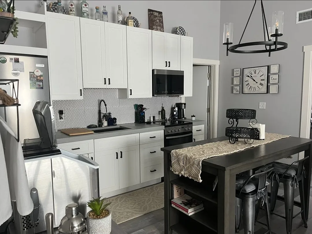 2 bed, 1575 sqft, $2,200 — Photo 4