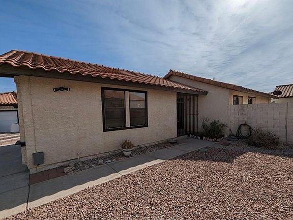 4th image of 1025 Neil Armstrong Cir