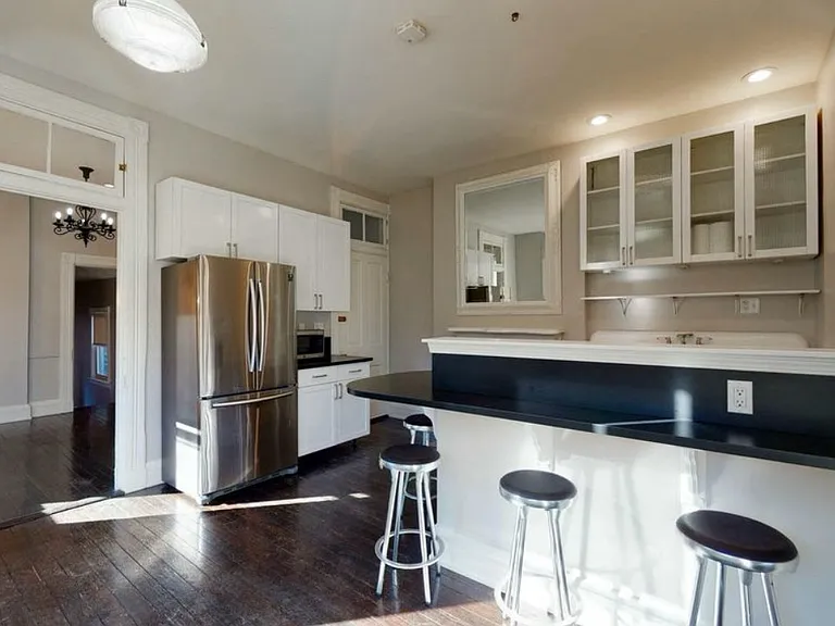 1115 Pike St #2 — Photo 10