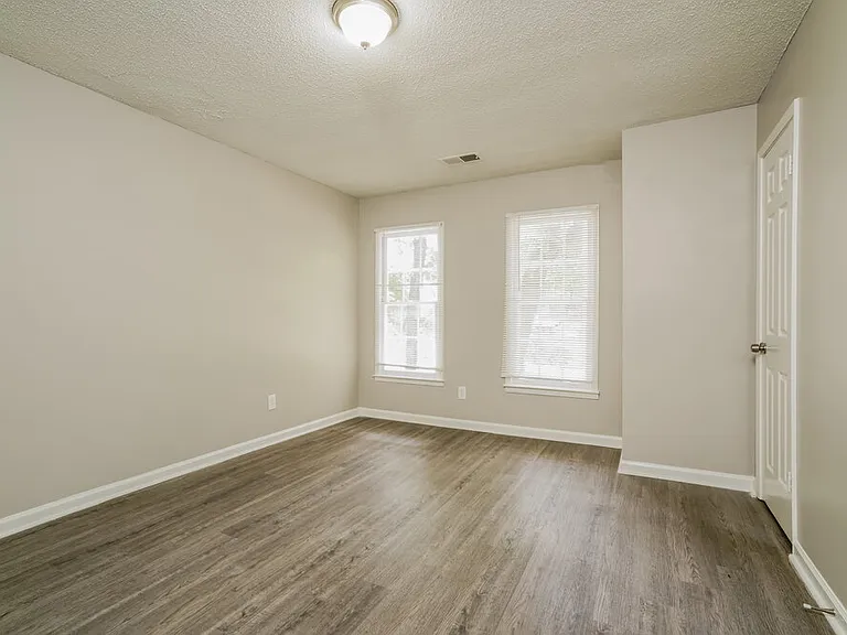 3133 Glen Hollow Dr — Photo 12