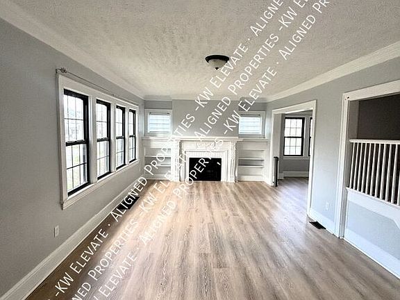 3rd image of 983 Greyton Rd